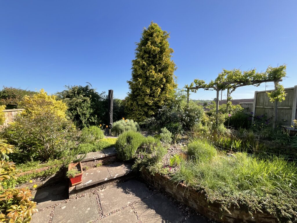 Birchfields Close, Stone, ST15