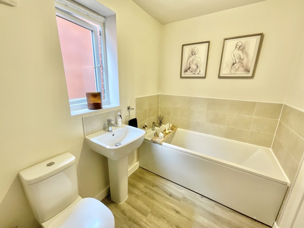 Myatt Avenue, Stone, ST15