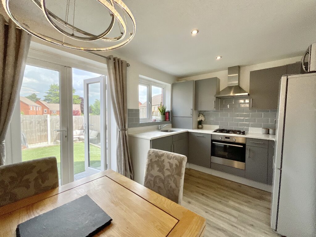Myatt Avenue, Stone, ST15