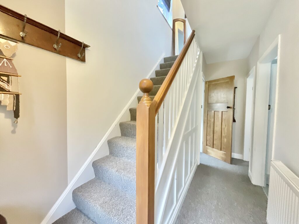 Hanchurch Crossroad, Newcastle, ST5