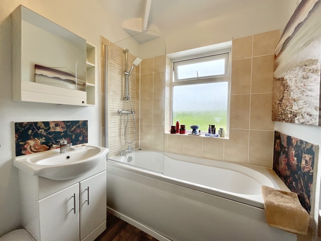 Hanchurch Crossroad, Newcastle, ST5