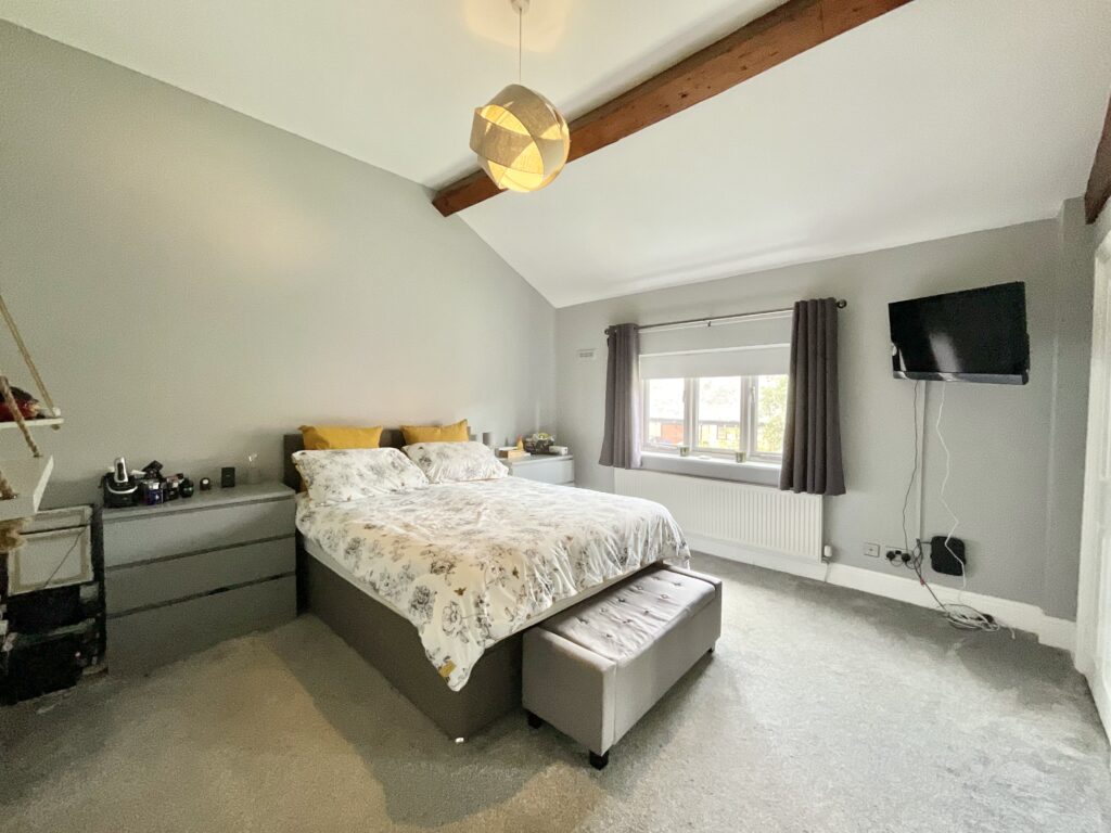 Tixall Court, Tixall, ST18
