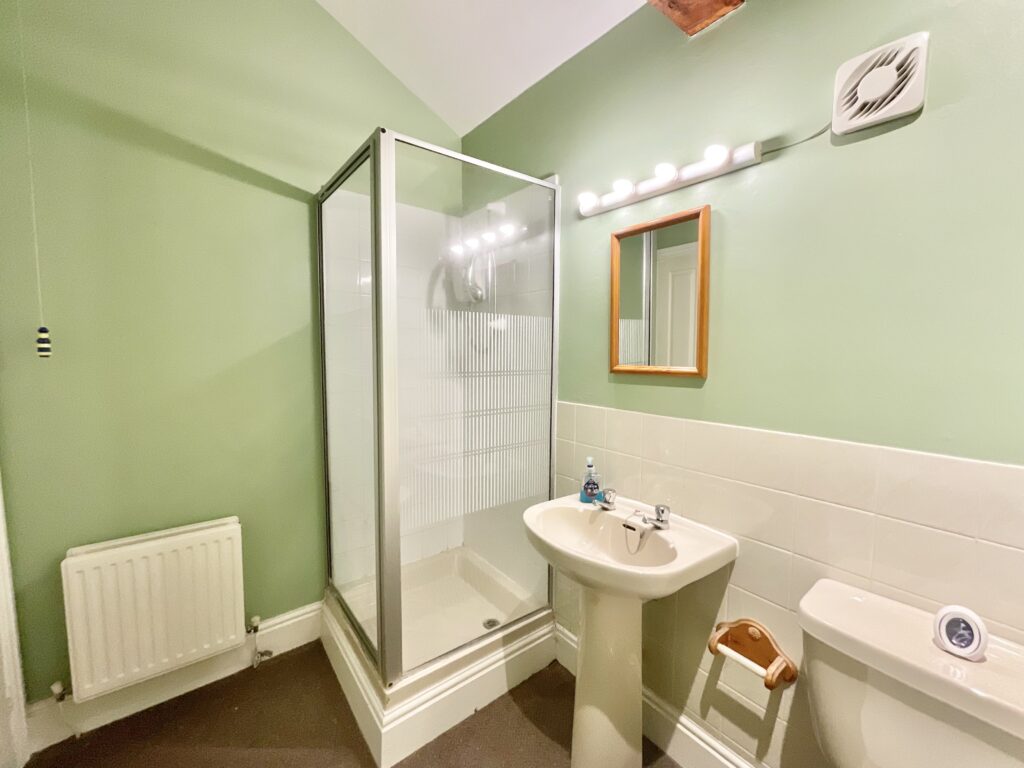Tixall Court, Tixall, ST18