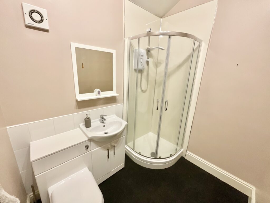 Tixall Court, Tixall, ST18