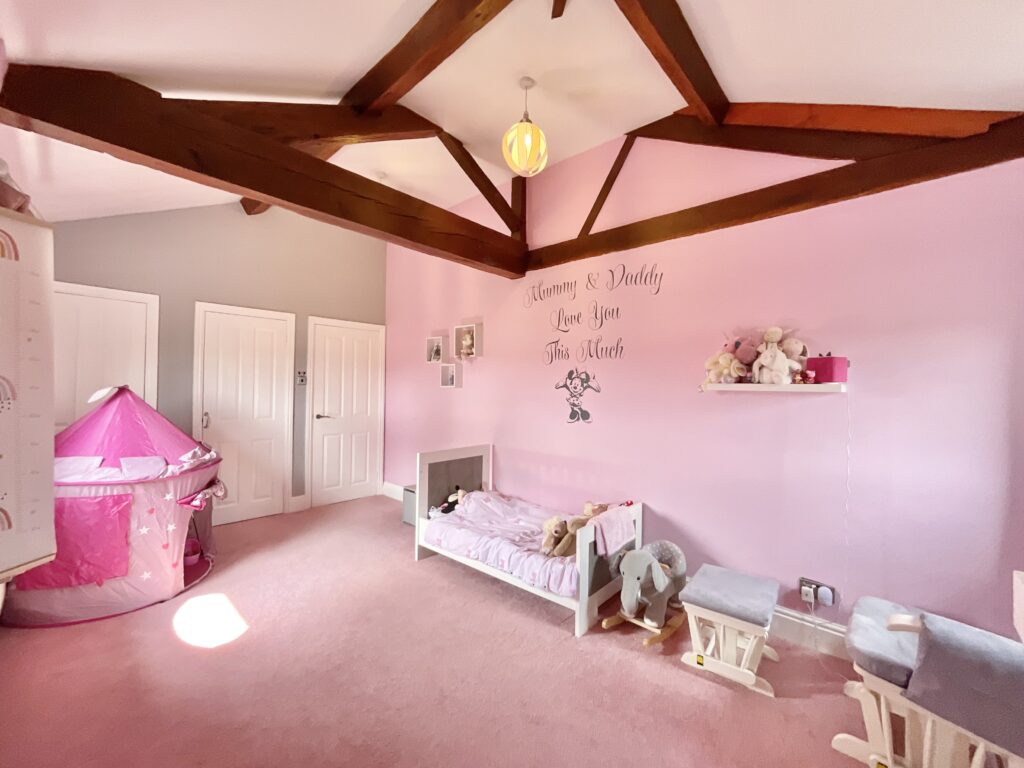 Tixall Court, Tixall, ST18