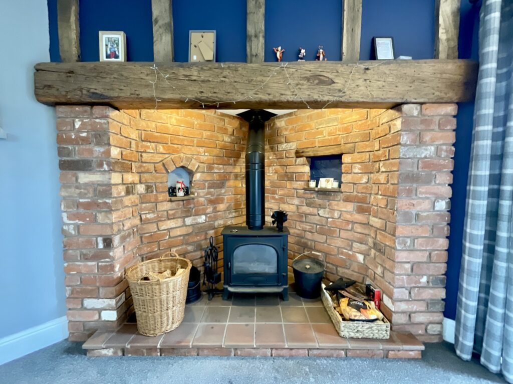 Tixall Court, Tixall, ST18