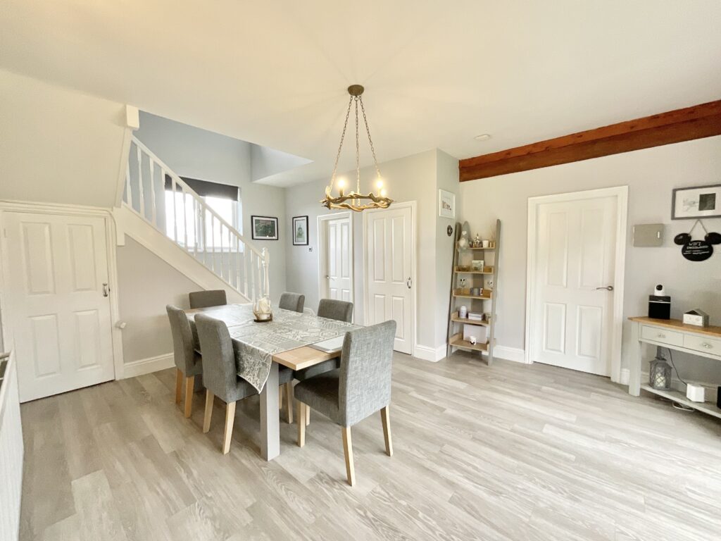 Tixall Court, Tixall, ST18