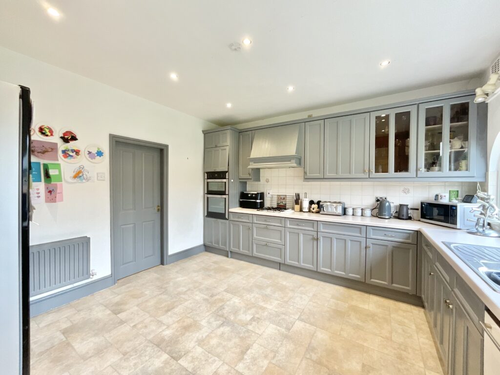 Tixall Court, Tixall, ST18