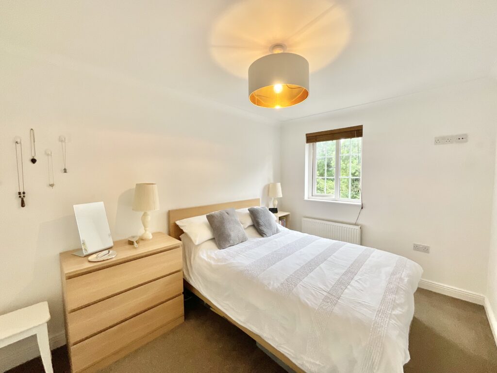 Barnton Edge, Stone, ST15