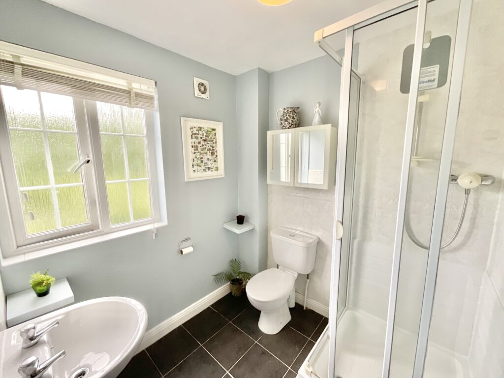 Barnton Edge, Stone, ST15