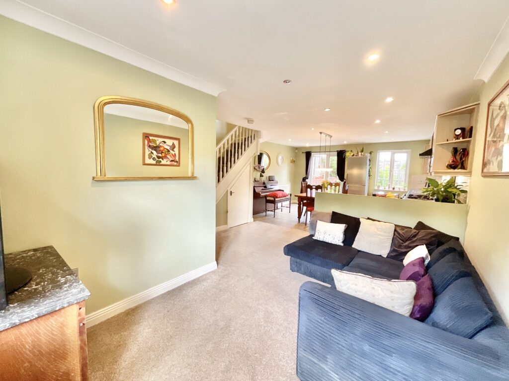 Barnton Edge, Stone, ST15