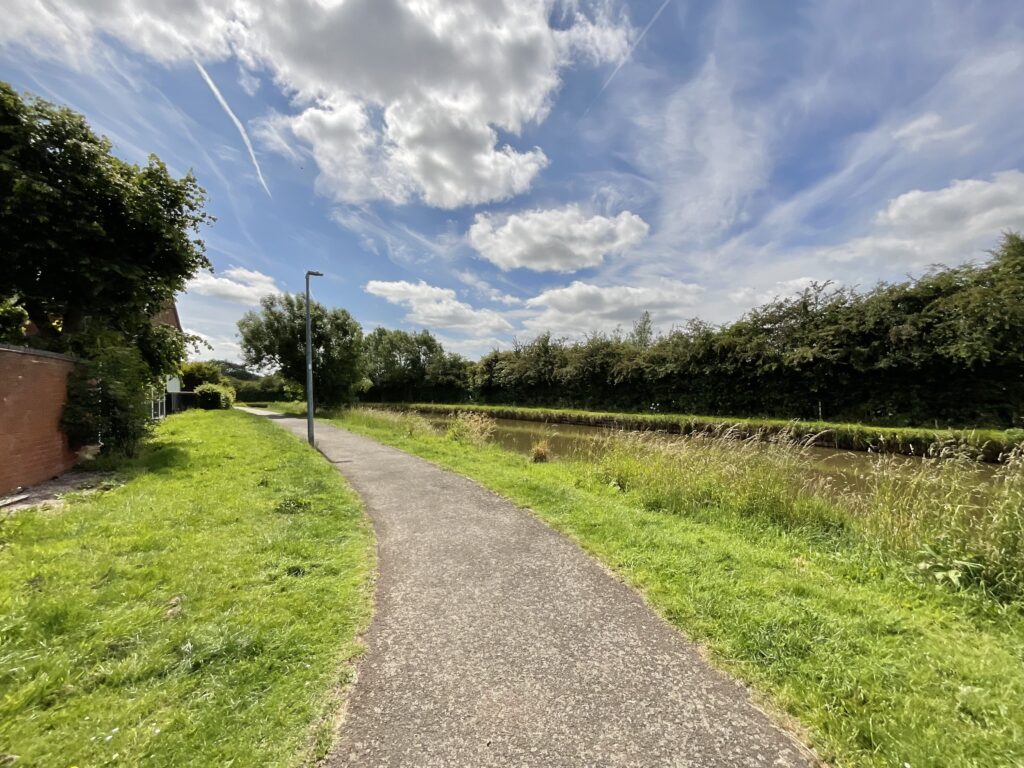 Melrose Avenue, Stone, ST15