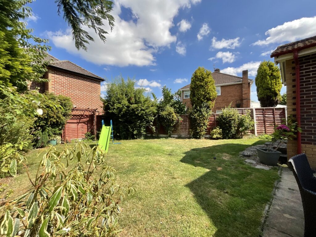 Longton Road, Stoke-On-Trent, ST4