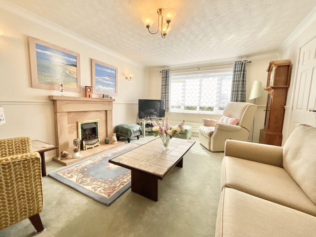 St. Josephs Way, Nantwich, CW5