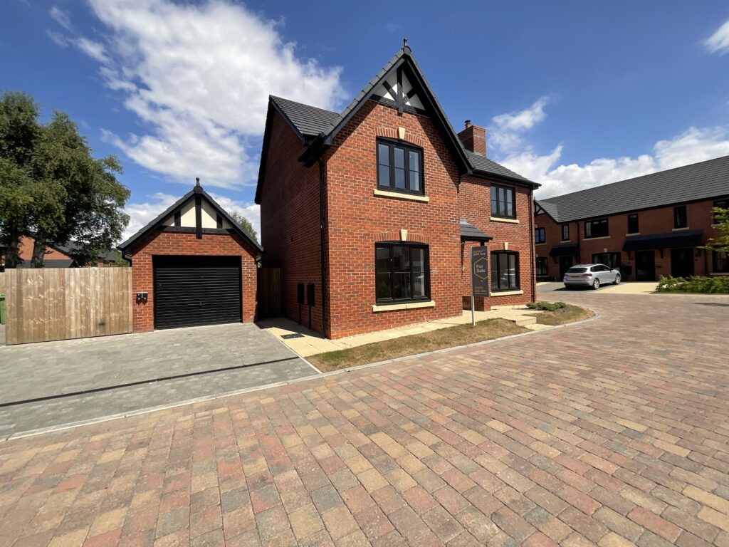 Whitchurch Road, Aston, CW5