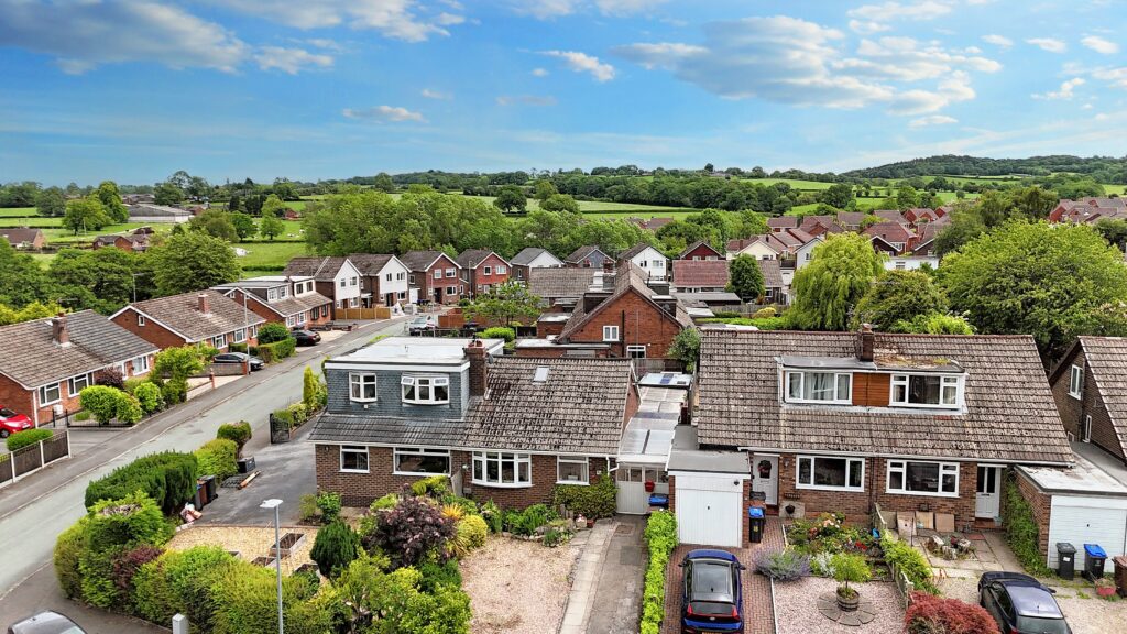 Hawfinch Road, Cheadle, ST10