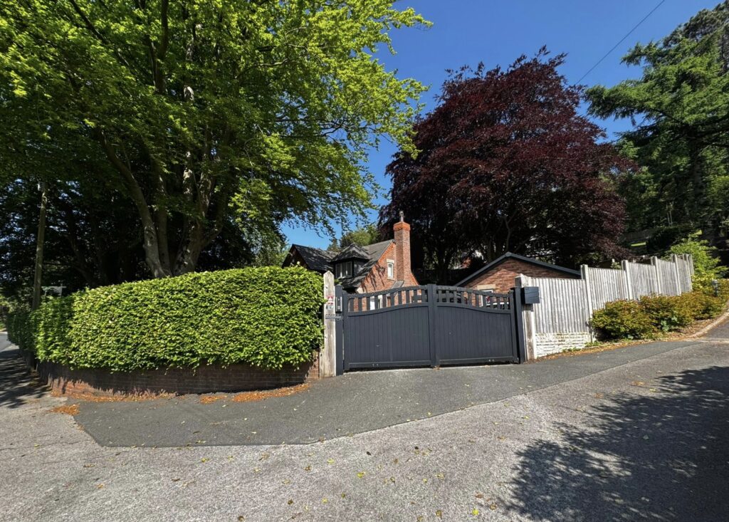 Lightwood Road, Stoke-On-Trent, ST3