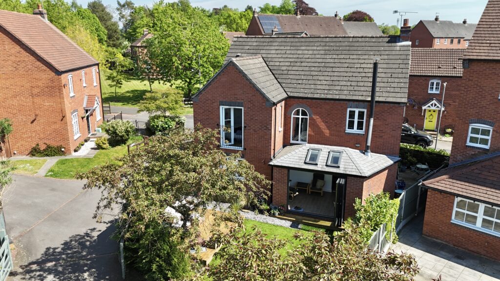 Harecastle Bank, Stone, ST15