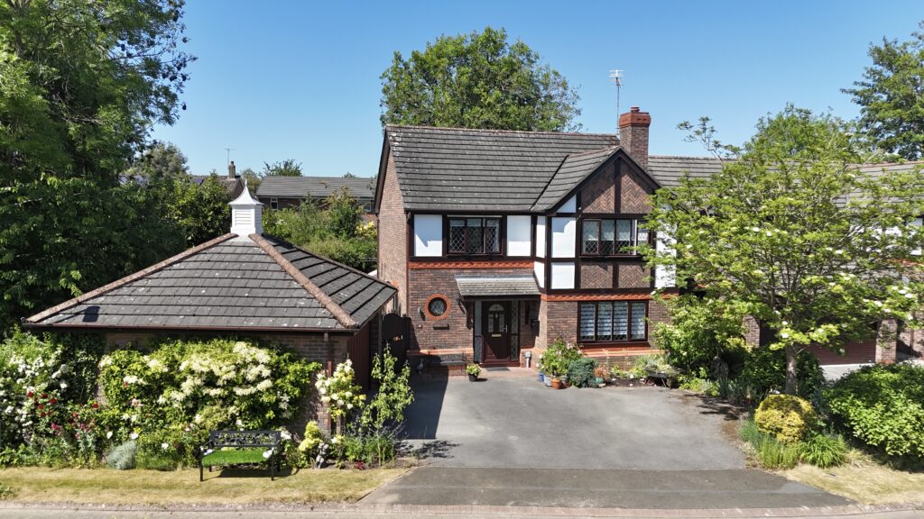 St. Josephs Way, Nantwich, CW5