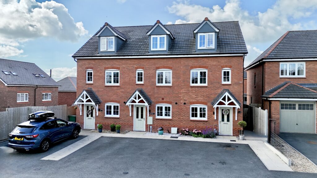 Wardle Croft, Stone, ST15