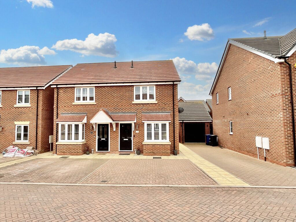 Skylark Row, Baldwins Gate, ST5