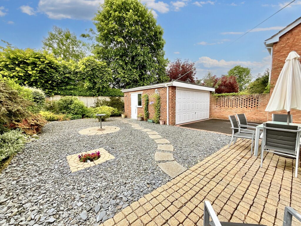 Porlock Grove, Stoke-On-Trent, ST4