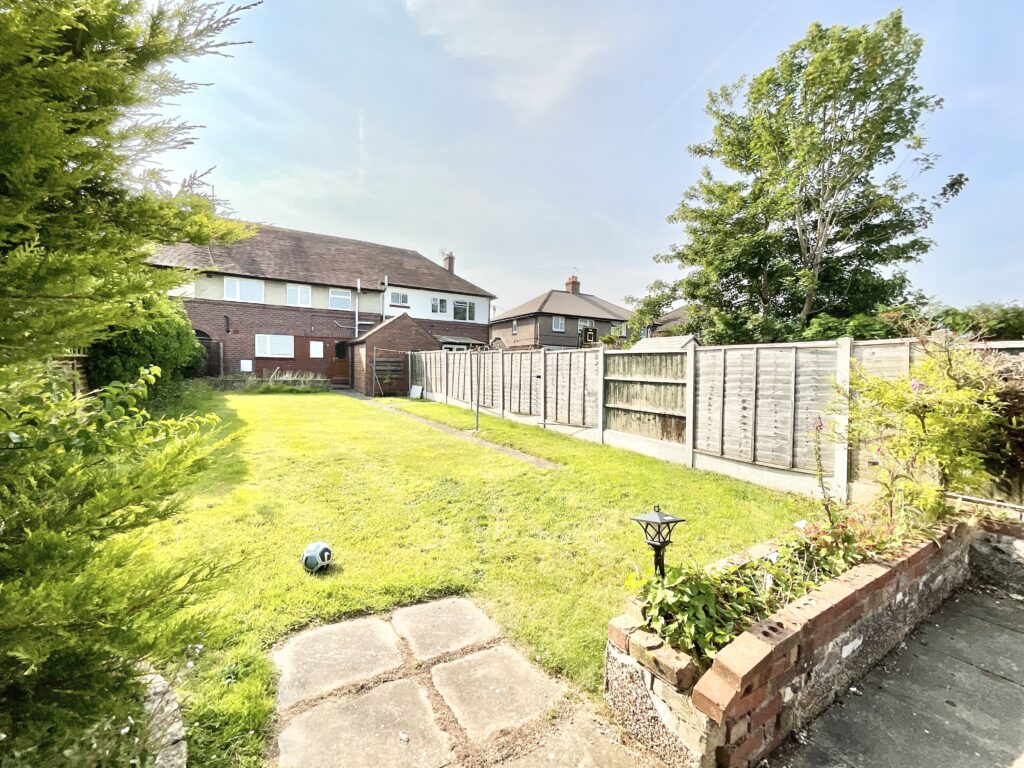 Kings Avenue, Market Drayton, TF9