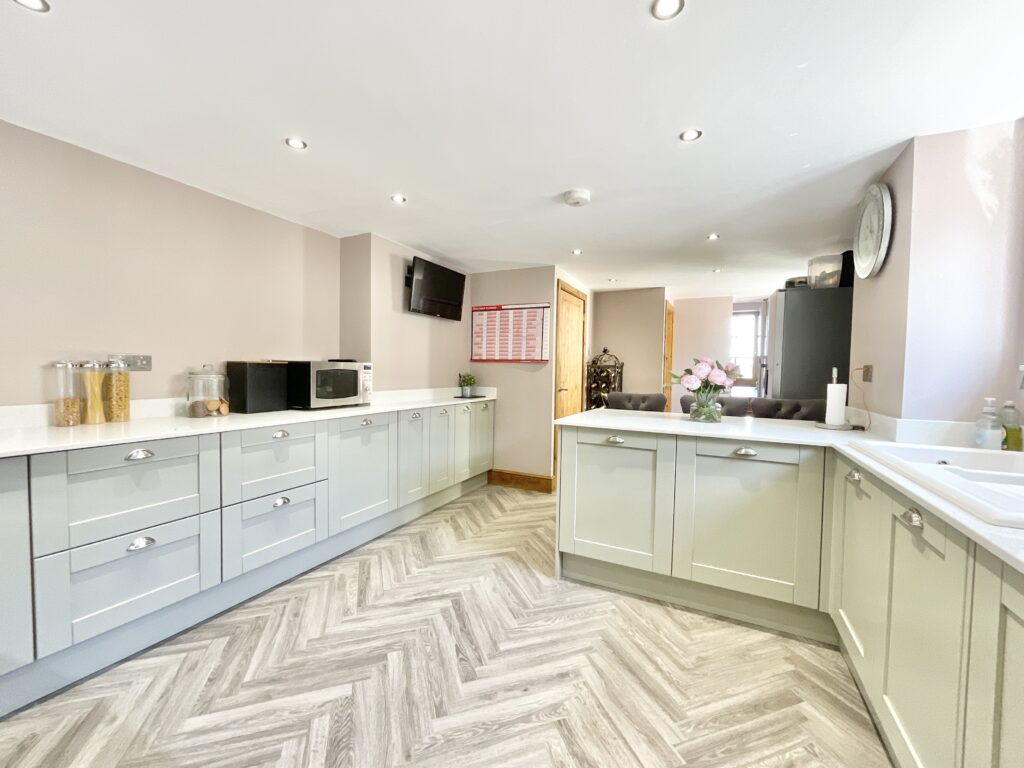 Green Lane, Whitgreave, ST18