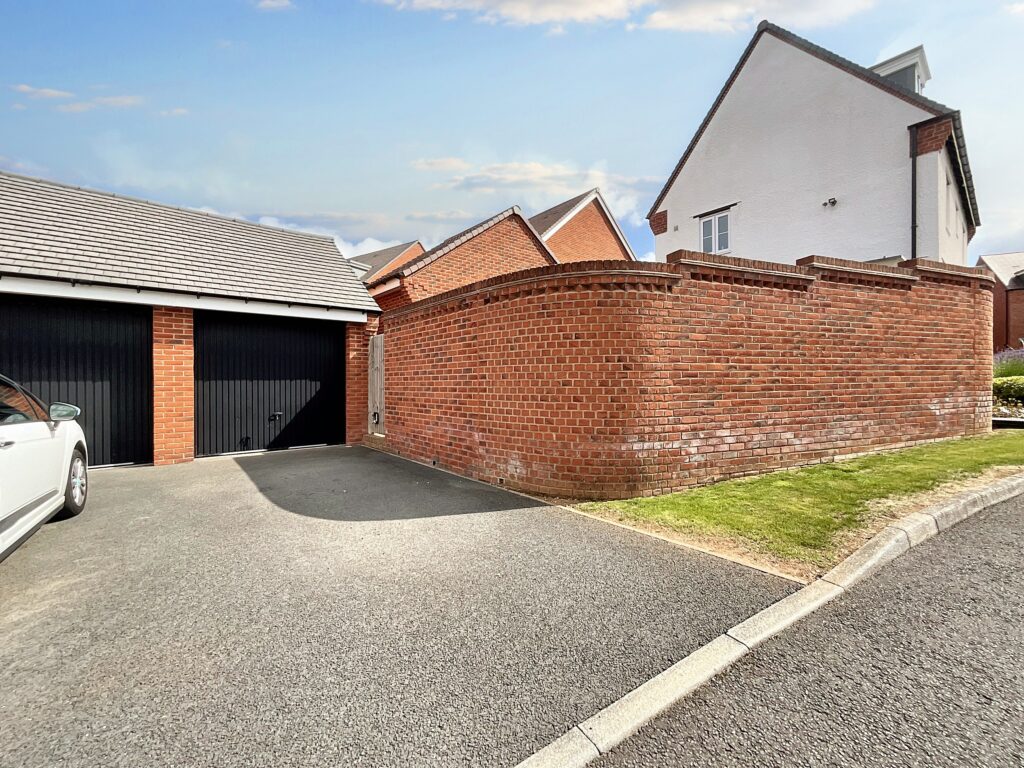 Pashmina Avenue, Barlaston, ST12