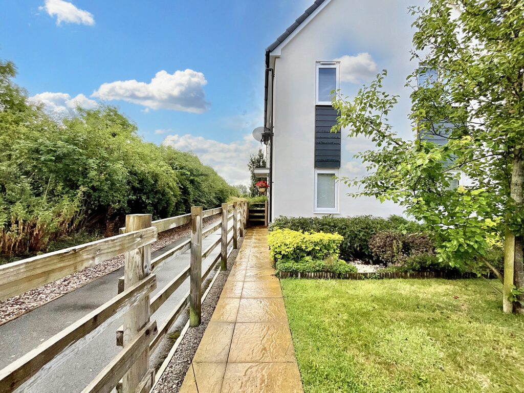 Levi Smith Close, Stoke-On-Trent, ST4