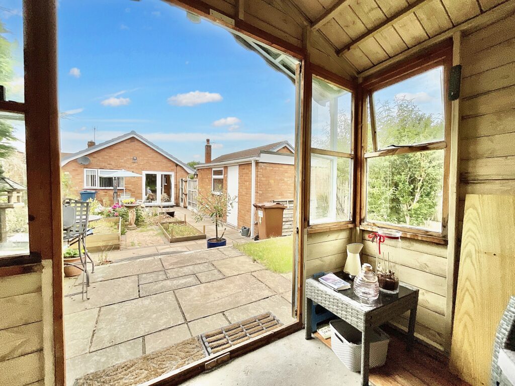 Middlefield, Gnosall, ST20
