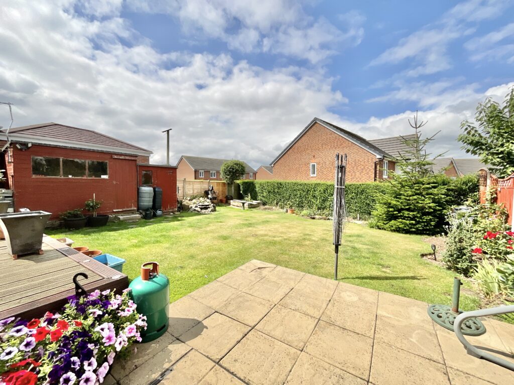 Price Close, Loggerheads, TF9