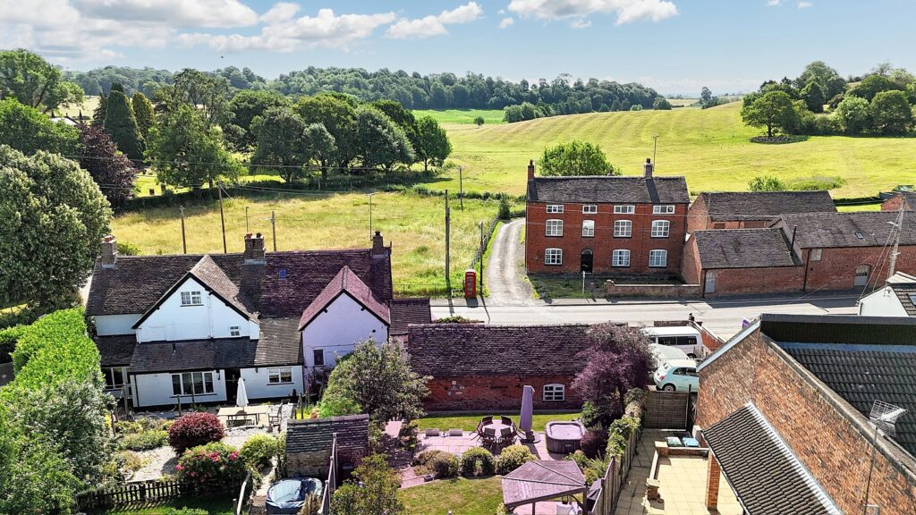 Sandon Road, Hilderstone, ST15