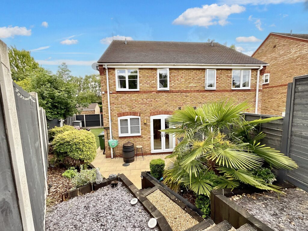 Lamb Lane, Stone, ST15