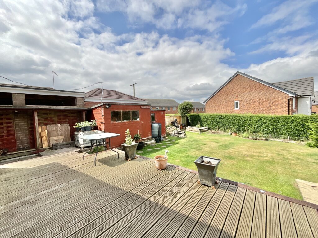 Price Close, Loggerheads, TF9