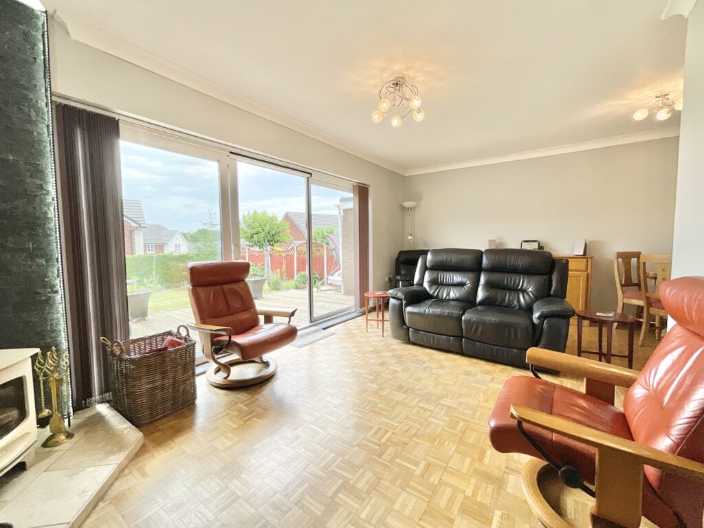 Price Close, Loggerheads, TF9