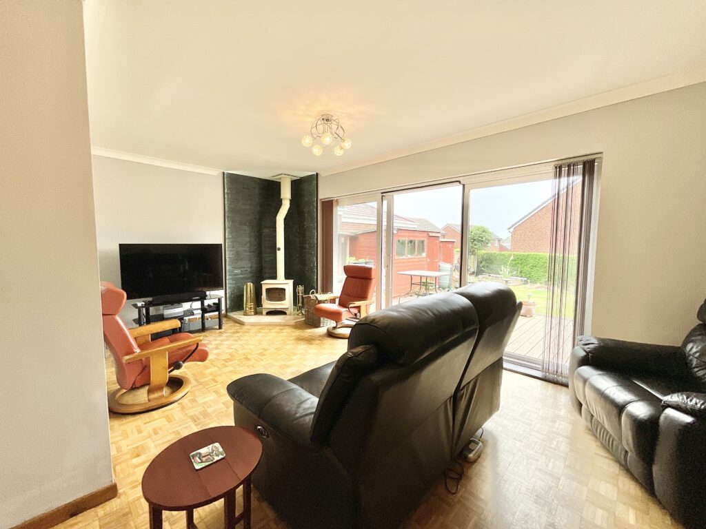 Price Close, Loggerheads, TF9