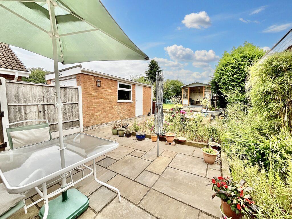 Middlefield, Gnosall, ST20