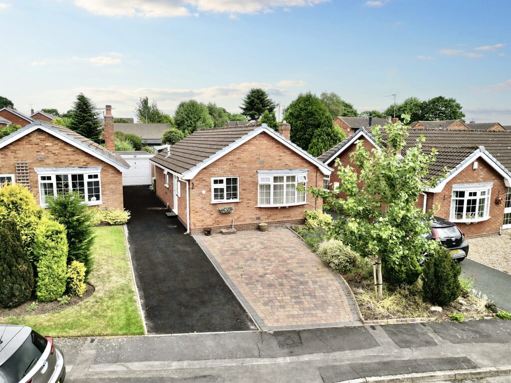 Middlefield, Gnosall, ST20