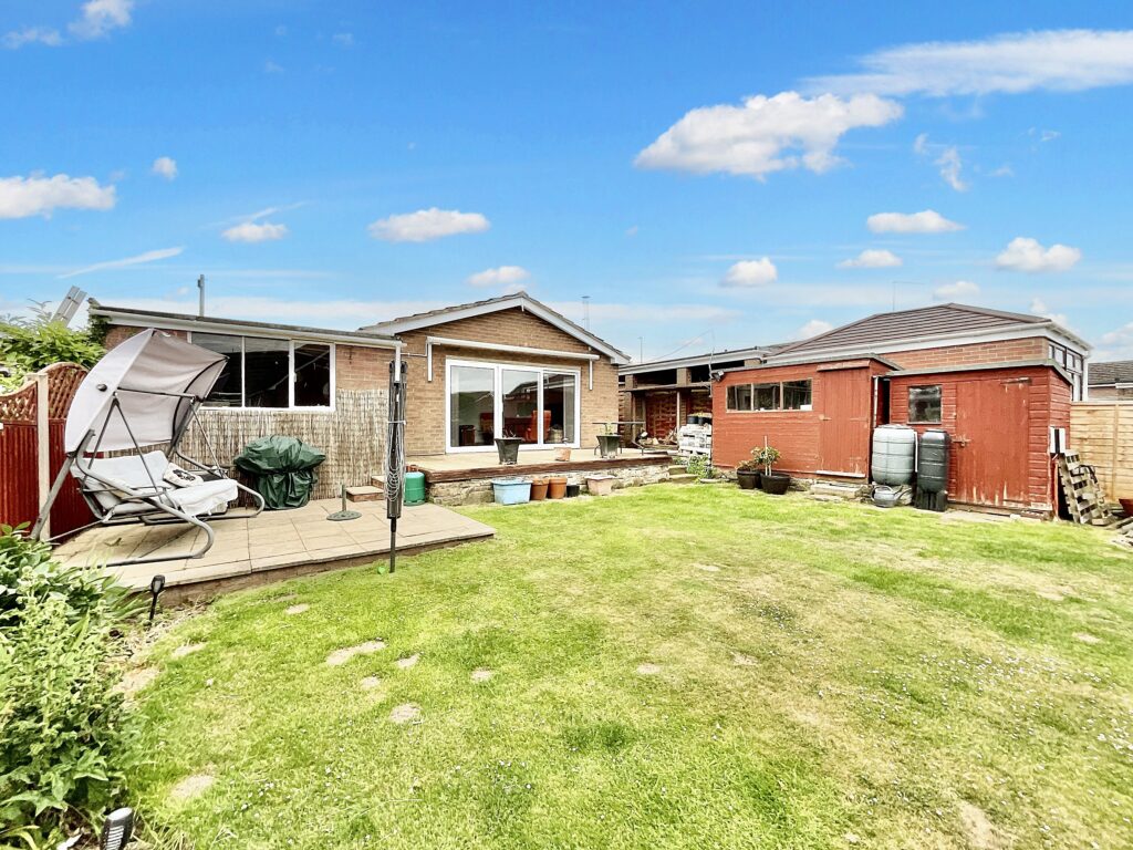 Price Close, Loggerheads, TF9