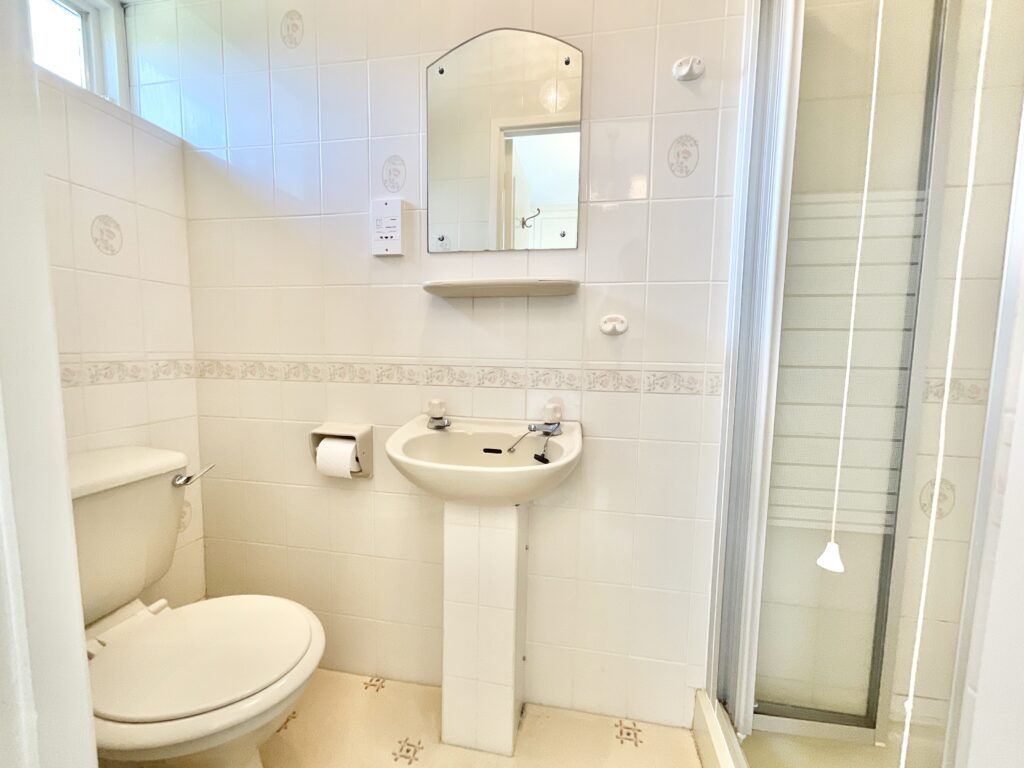 Manor Road, Baldwins Gate, ST5