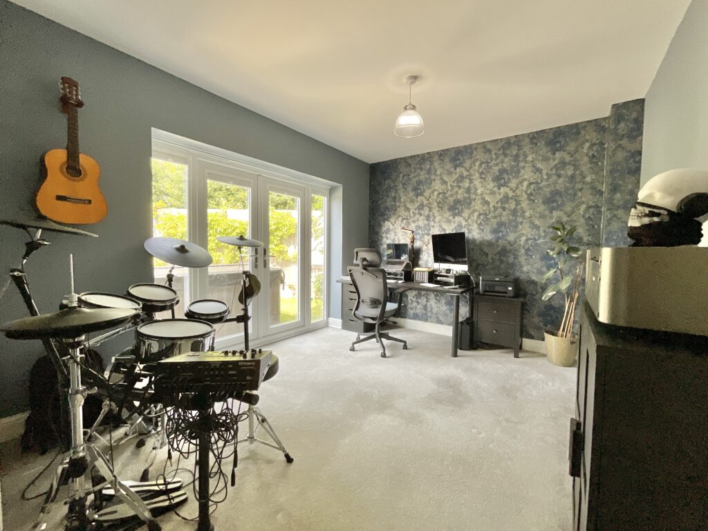 Briar Gardens, Loggerheads, TF9