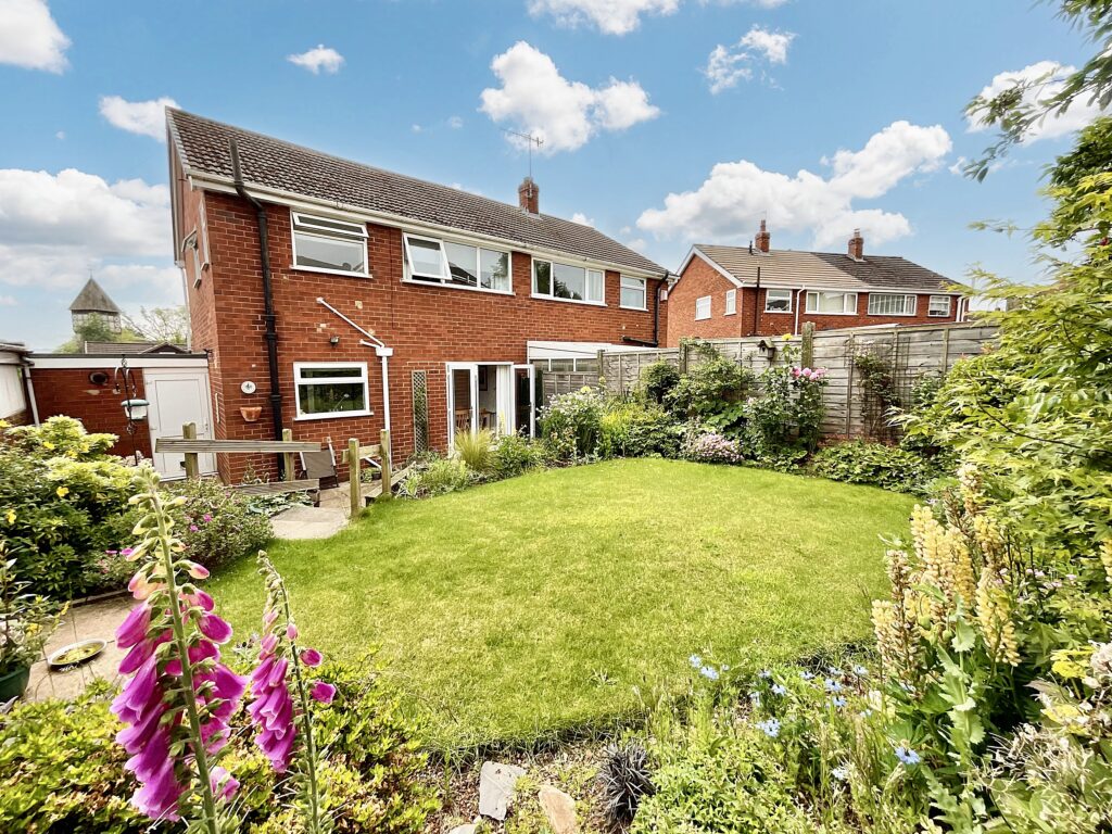 Copeland Avenue, Tittensor, ST12