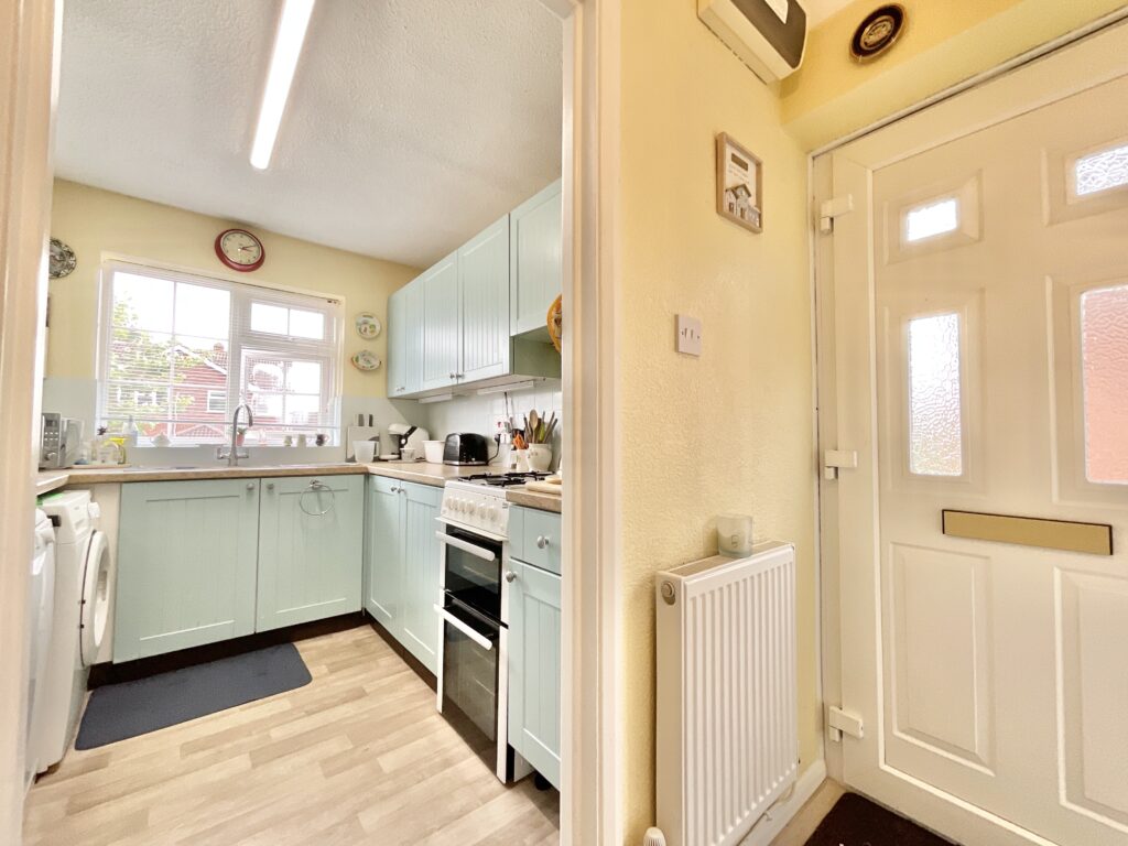 Middlefield, Gnosall, ST20