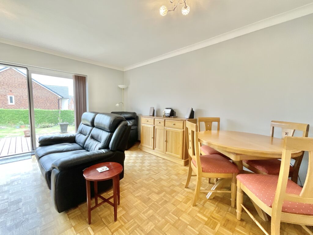 Price Close, Loggerheads, TF9