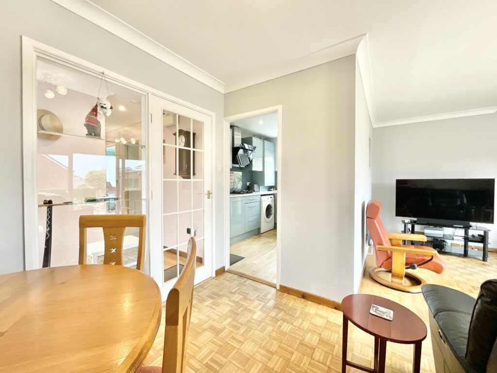 Price Close, Loggerheads, TF9