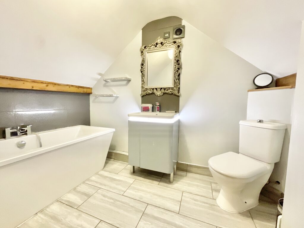 Green Lane, Whitgreave, ST18