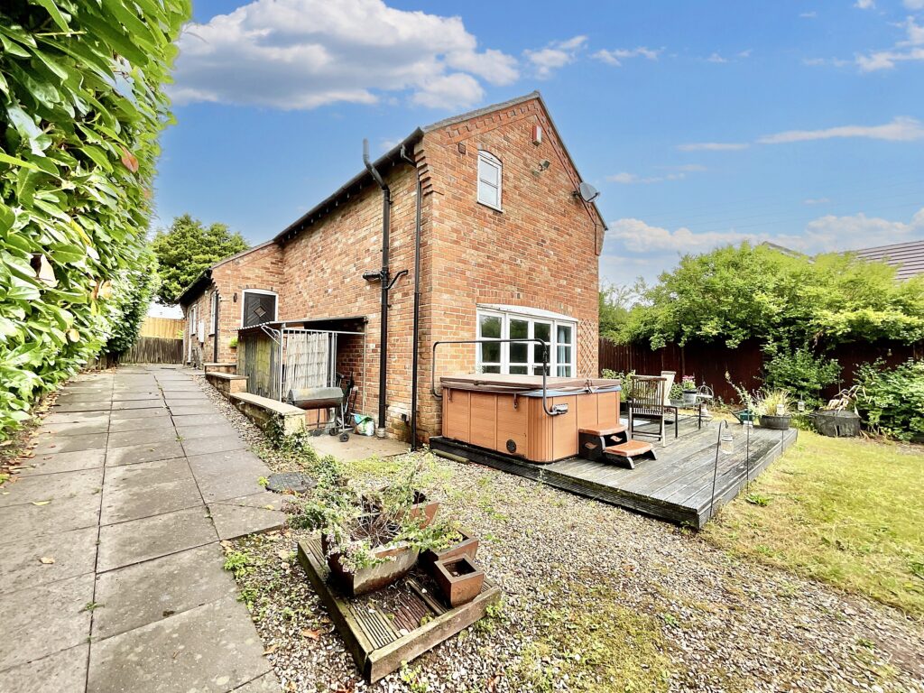 Eccleshall Road, Hookgate, TF9