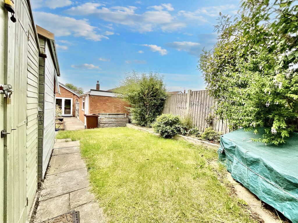 Middlefield, Gnosall, ST20