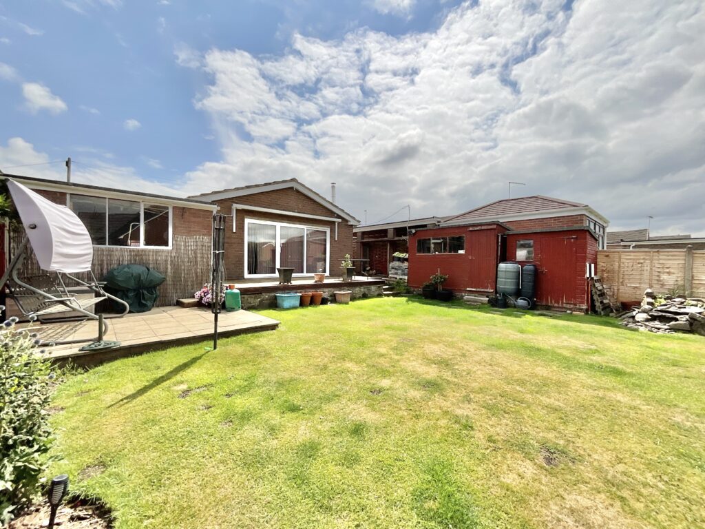 Price Close, Loggerheads, TF9